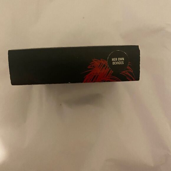 🥳HP🥳 NIB MAC Venomous Villains Cruella Beauty Powder in “Her Own Devices” - Picture 5 of 5